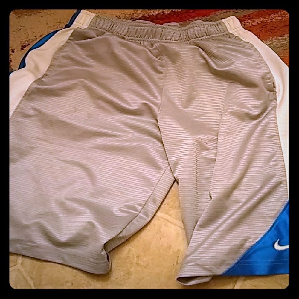 Nike mesh basketball shorts